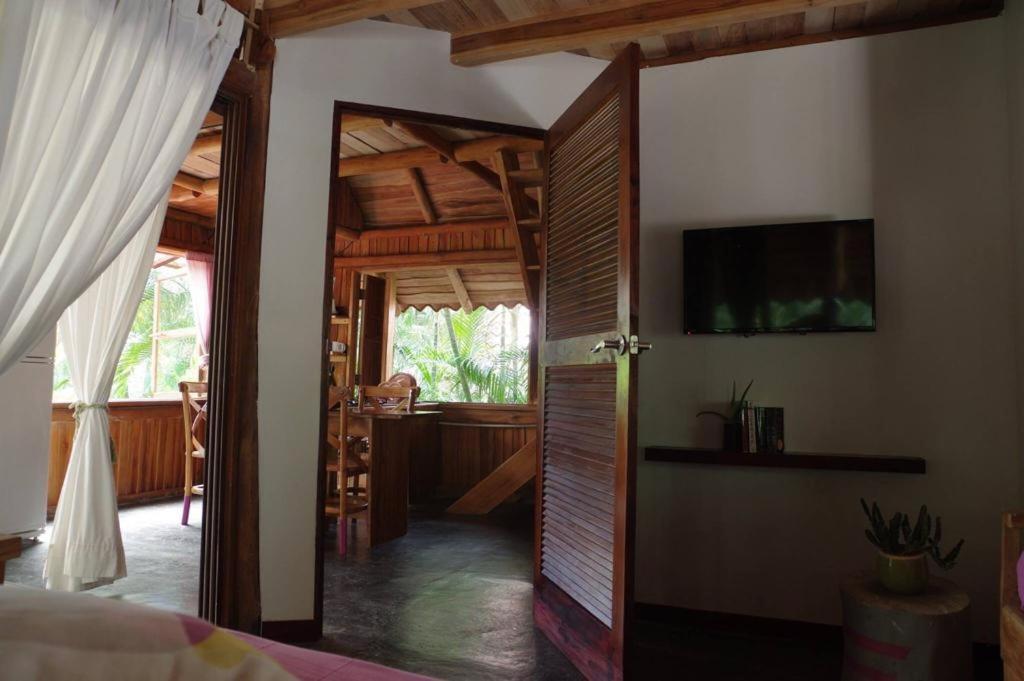Griss Lodge & Spa Playa Santa Teresa  ภายนอก รูปภาพ
